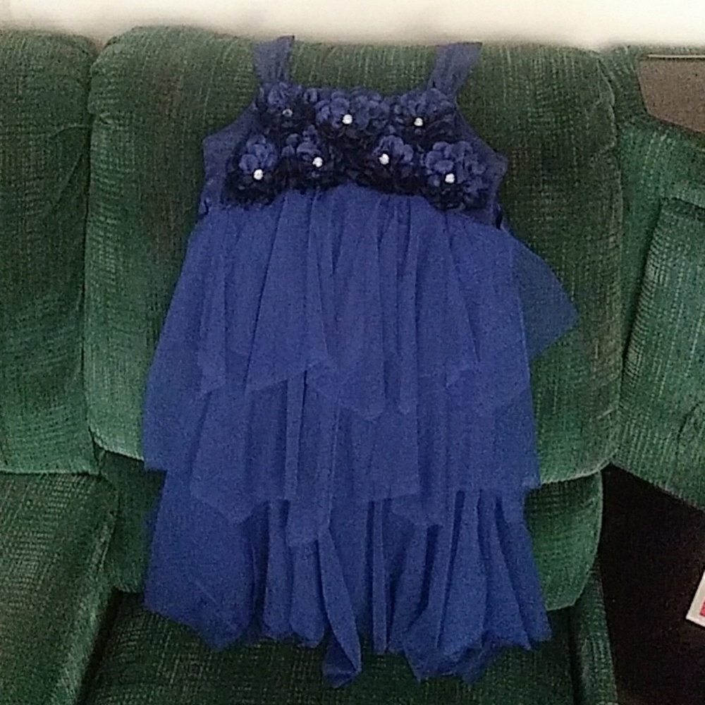 Girls dress